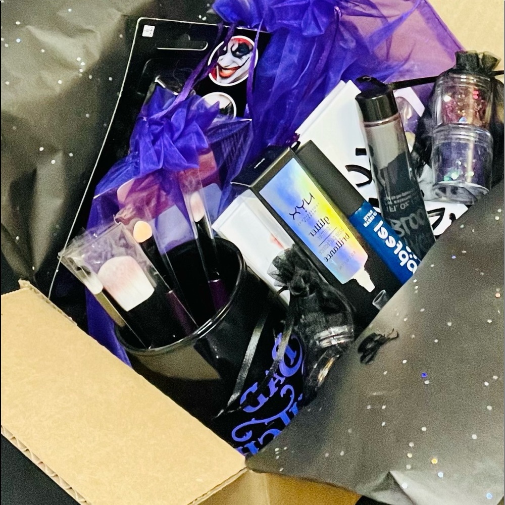 Mystery Makeup Boxes Halloween Edition